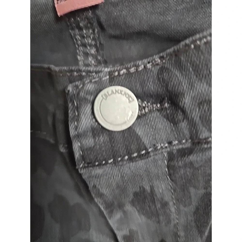 Blank NYC size item